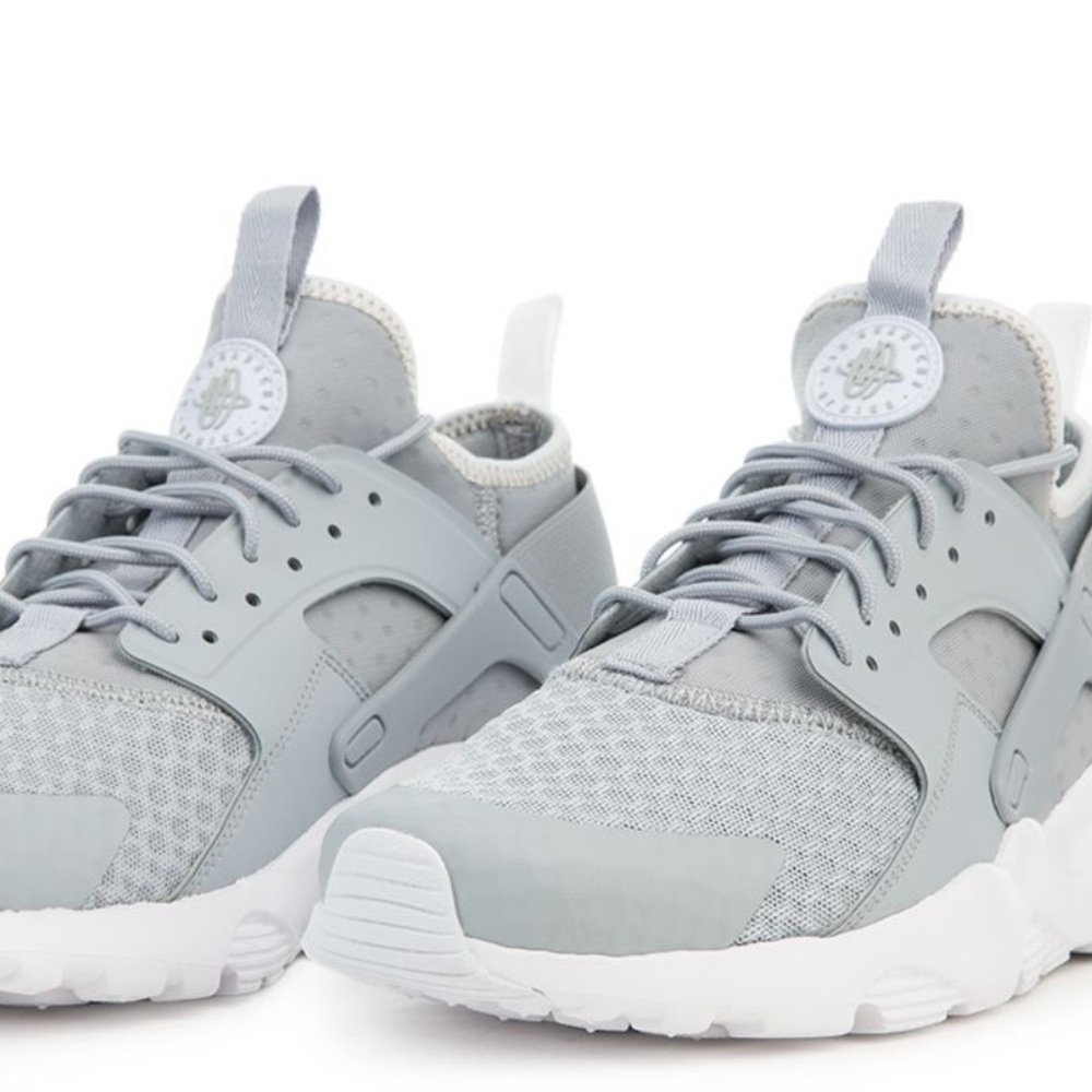 Nike Gray and White Athletic Shoes with Cushioned Sole